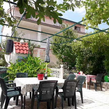 Comfortable With Garden In 100 M² For 6 Guests * Palit